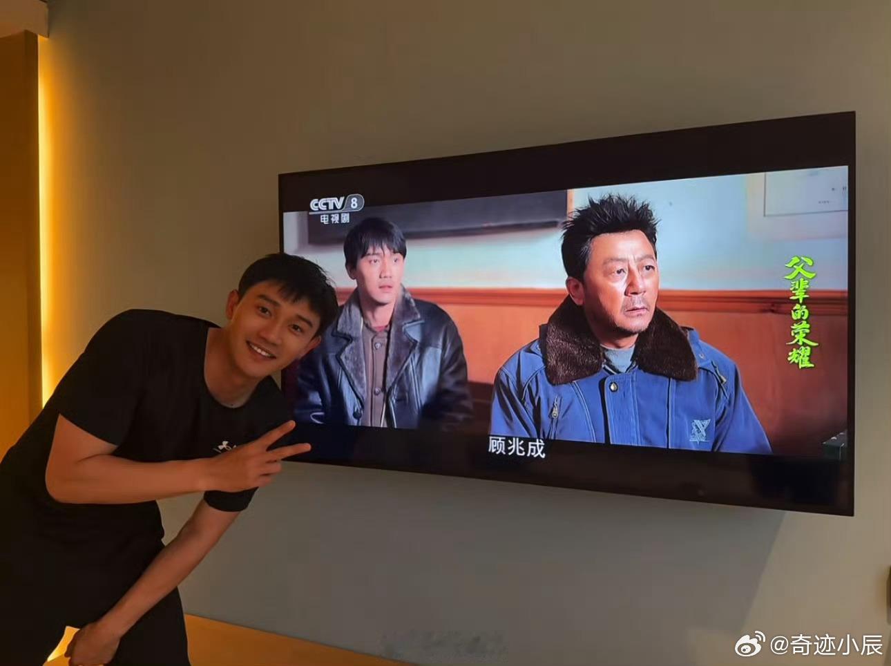 李乐9部待播作品 李乐的演艺答卷太亮眼！9部待播剧覆盖多题材，红毯精英范儿吸睛，