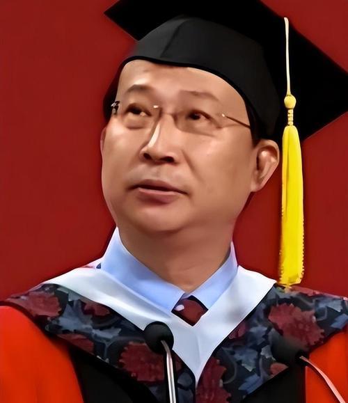 【饶毅质疑院士评选 2025两院院士增选名单公布】中国科学院、中国工程院11月2