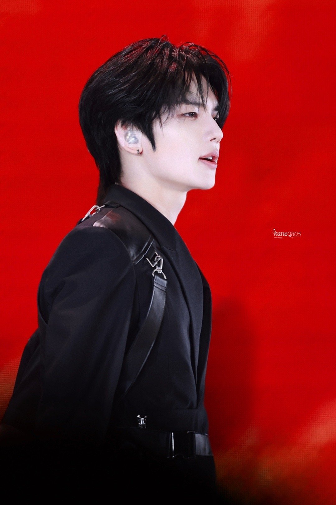 smtr25还不出道李河民 只期待韩趋第一今天过生日的李河民宝宝呀 