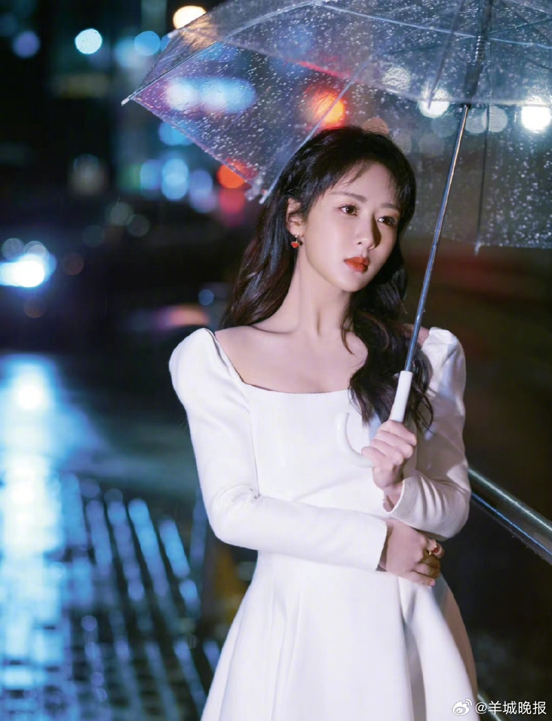 【下雨天氛围大片拍照攻略大盘点】雨天从不是拍照的绊脚石，反而是自带氛围感的天然影