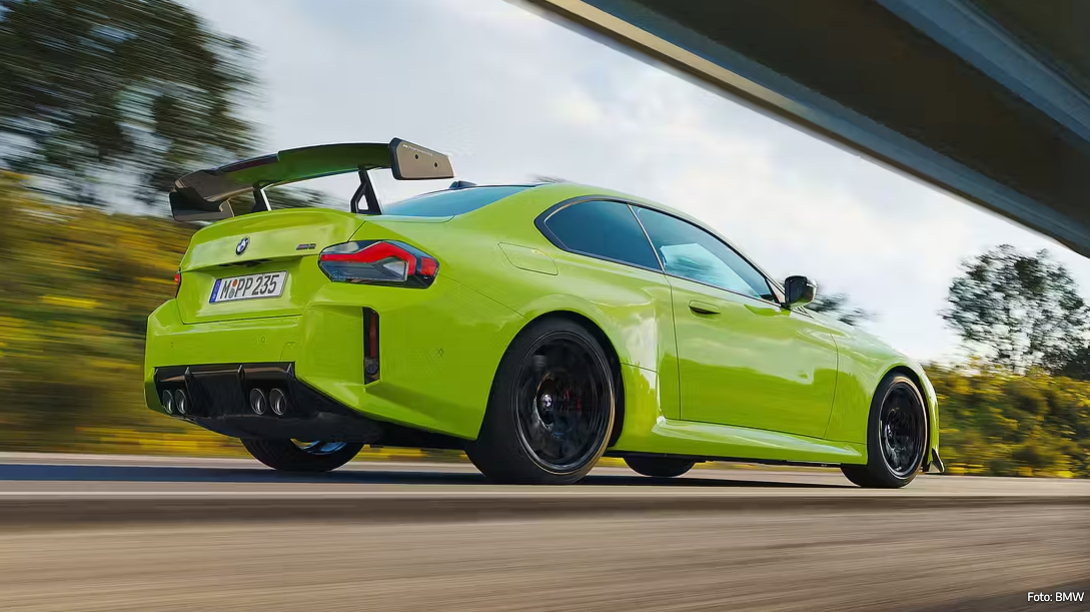 宝马这也挺逗的，M power可以花钱选装M performance赛道套装宝马