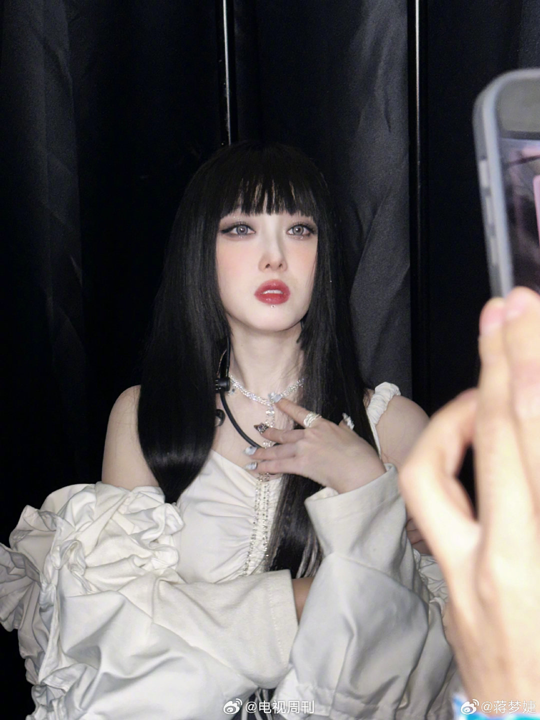 蒋梦婕[超话]蒋梦婕二公舞台乘风2025被蒋梦婕乘风二公舞台新BGM惊艳到，搭配