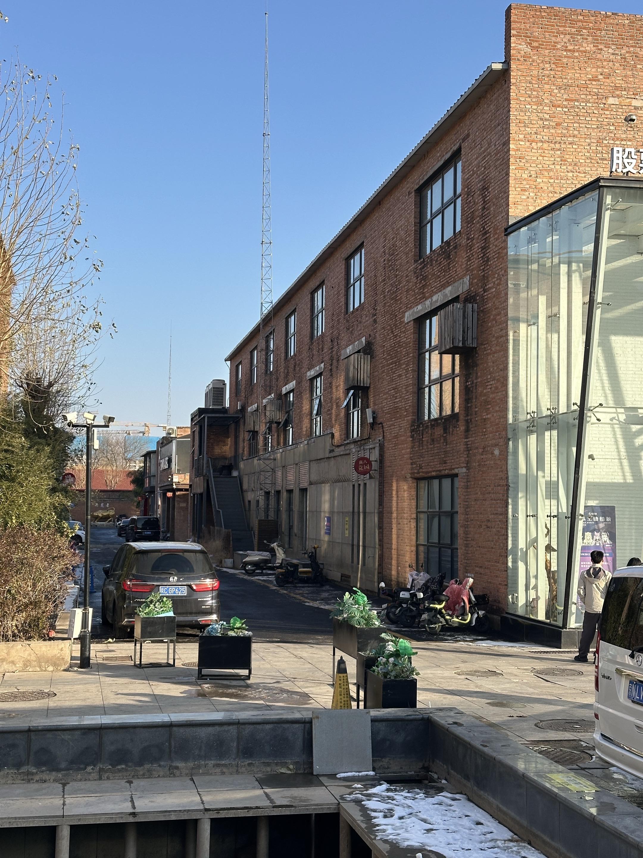 （何时葡萄先熟透，你要静候再静候）这句话像一阵穿堂风，忽然就吹进了20...