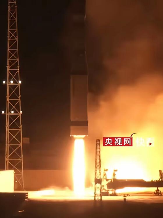 巴基斯坦卫星上天了，我们帮别人发射的，跟自己有啥关系？

4月25日晚上8点15