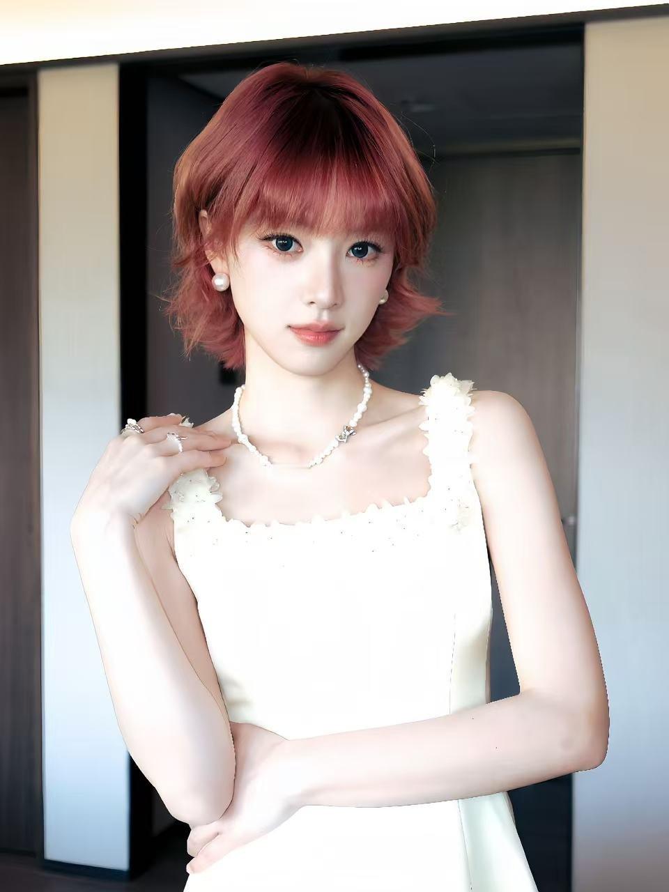 黄灿灿 发腮受益者 草莓小蛋糕本糕出现了！黄灿灿发腮之后反而更上镜了，我请问这合