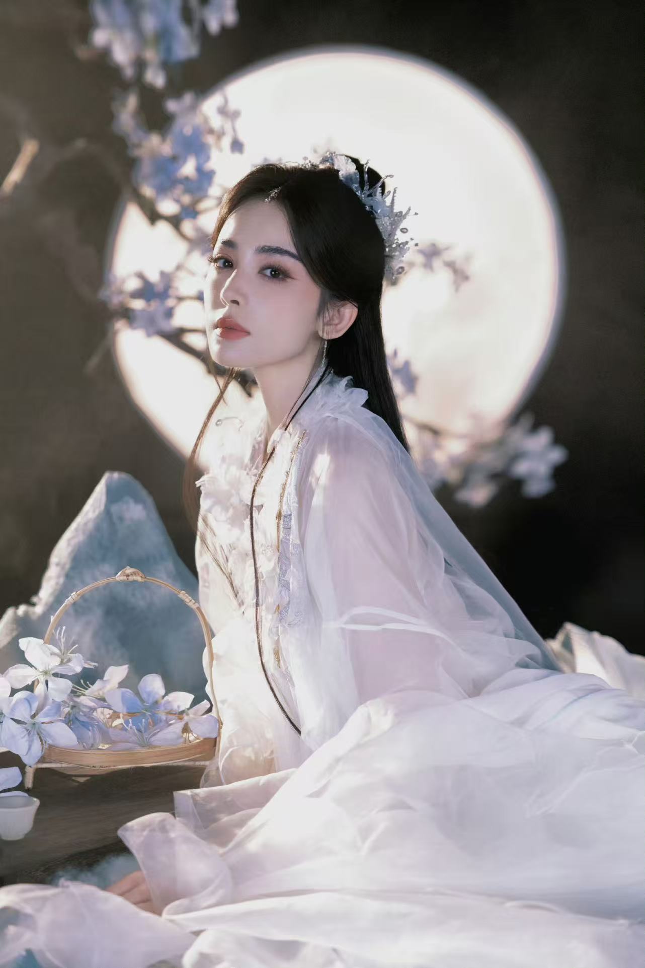 娜扎嫦娥娜扎月下嫦娥娜扎嫦娥，好美，好耶好耶 ​​​
