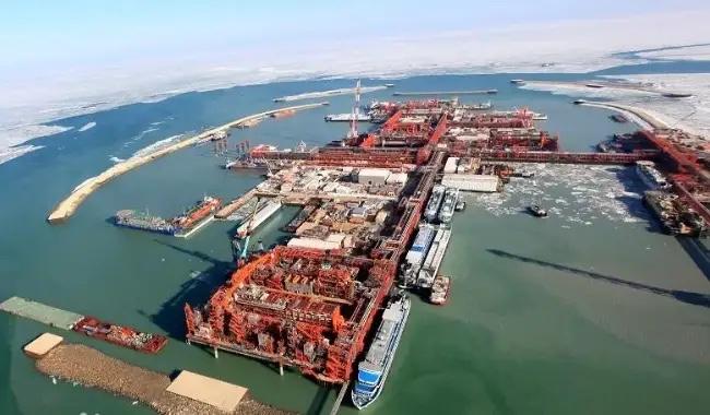 “这回中国怕是要栽大跟头，本都得赔光！”谁都知道，中国砸下巨资拿下了卡沙甘油田的