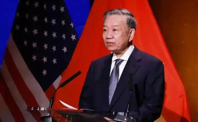 越南总以为自己能掌控全局，想要两边占好处。本来以为主动顺着美方的意思，严打转口贸