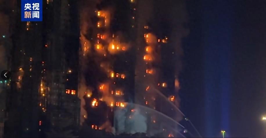 香港火灾44人遇难，真令人痛心，本来是大厦外墙维修，结果，棚架起火，不曾想，火势