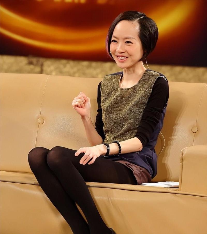 鲁豫在节目中谈及地域印象，直言自己心中河南人的模样，便是奶奶的样子。奶奶温和淳朴