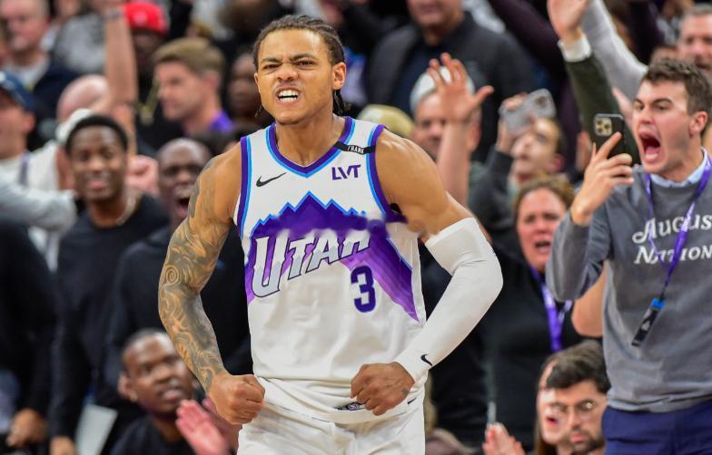 NBA常规赛继续开打，爵士130-126逆转灰熊。基扬特-乔治此役得到39分，创