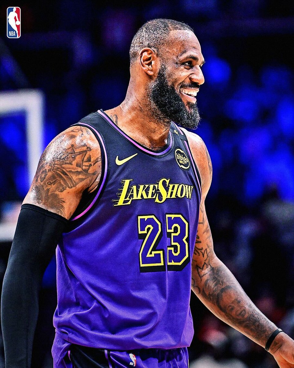 NBA[超话]  2025NBA全明星投票  NBA全明星三倍投票日 詹姆斯保持
