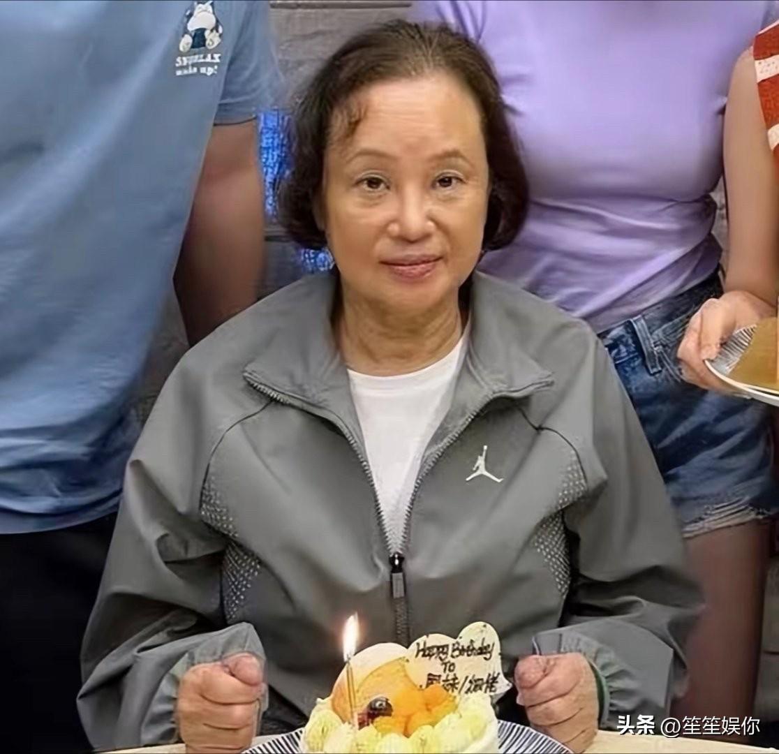 赌王三太由保姆起家，家底根基薄弱，处事偏向保守守财。儿子何猷启离婚时前妻近乎净身