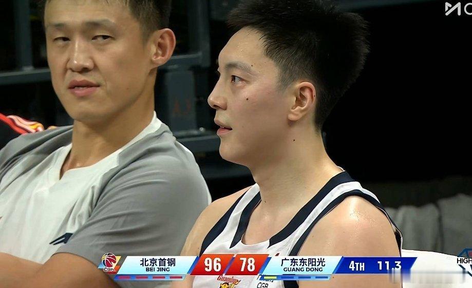 广东队输给北京18分，这下半场看得很煎熬，整个第四节基本都是垃圾时间，想过会输球