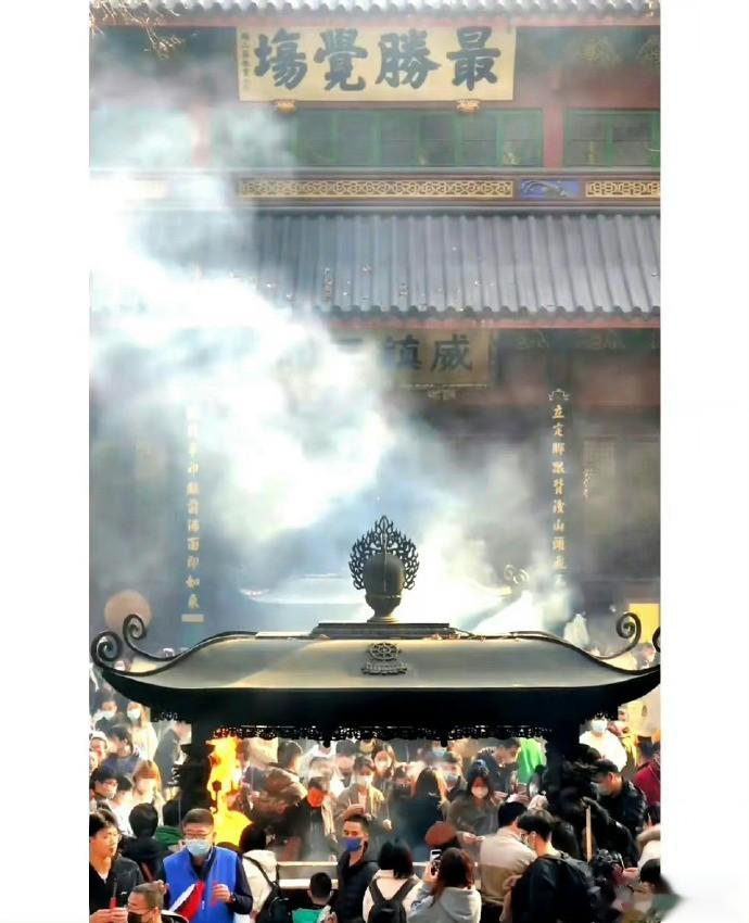 不管你写下什么，都会在七月显灵。 ​​​​