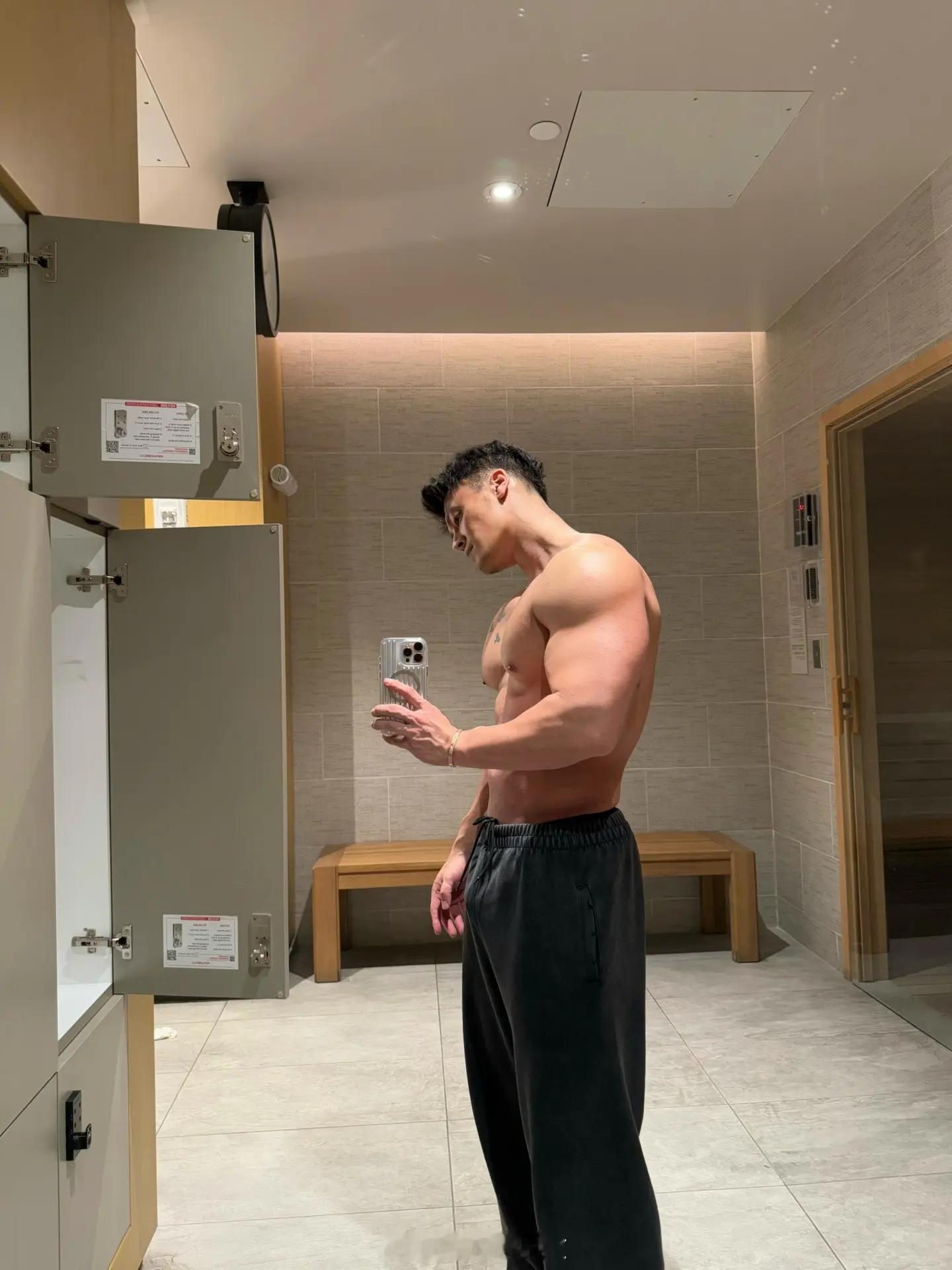 这样的男人应该用尽什么手段才能谈到呢？[害羞] 