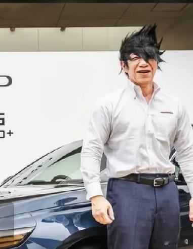 这位顶着夸张二次元炸毛发型的人物，是本田首席工程师大馆正太郎。

他毕业于东京工