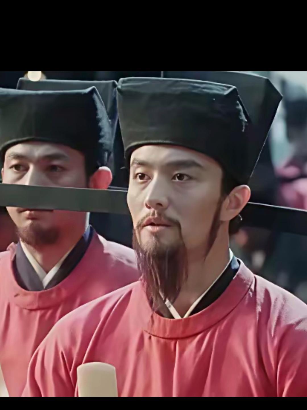 1076年，王安石被撸了宰相，贬为江宁知府。在江宁干了几年后，感觉心灰意冷，不禁