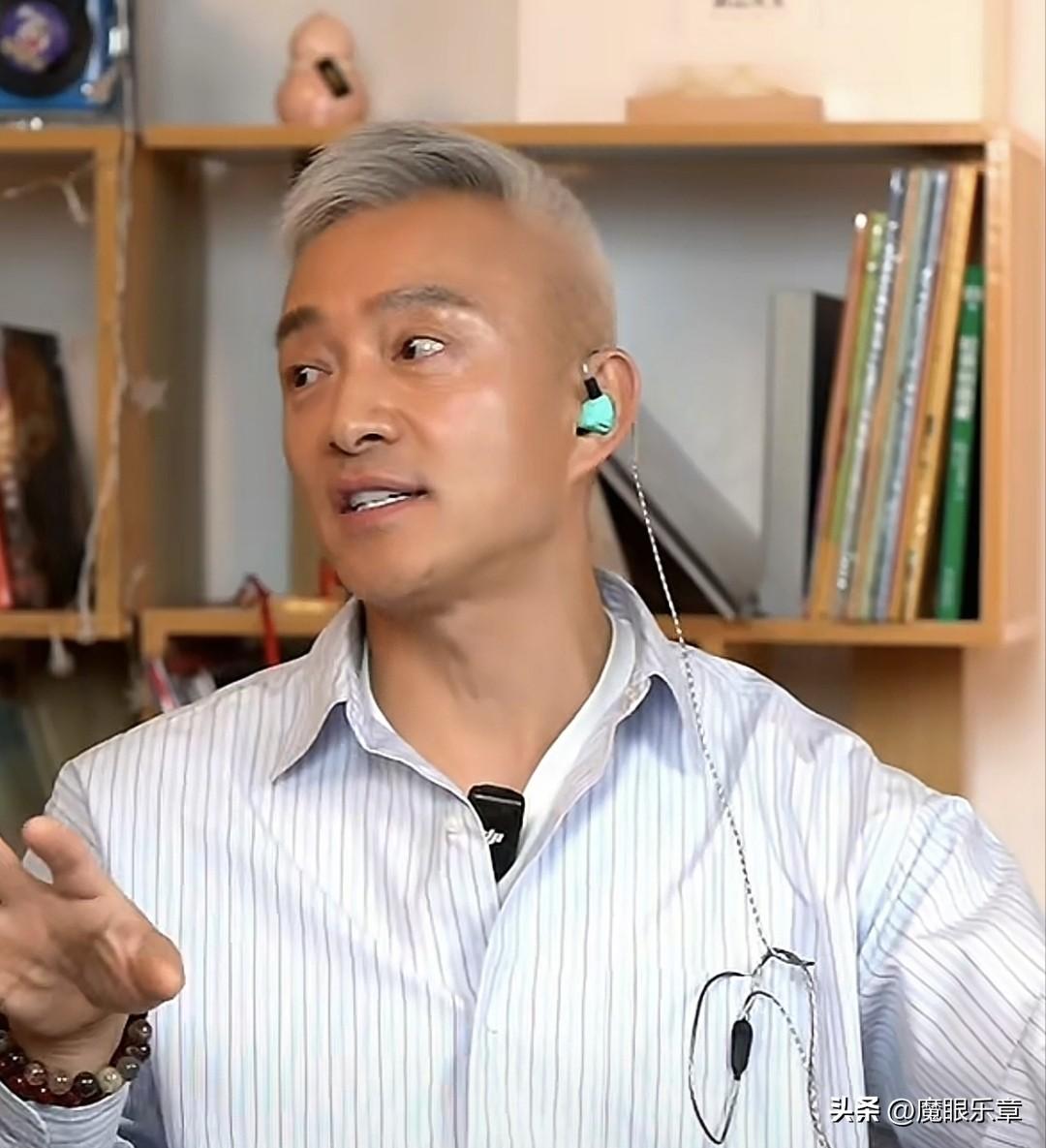 曾是央视《同一首歌》的主持人亚宁，4月7日做客上海主持人林海直播间，首次公开官宣