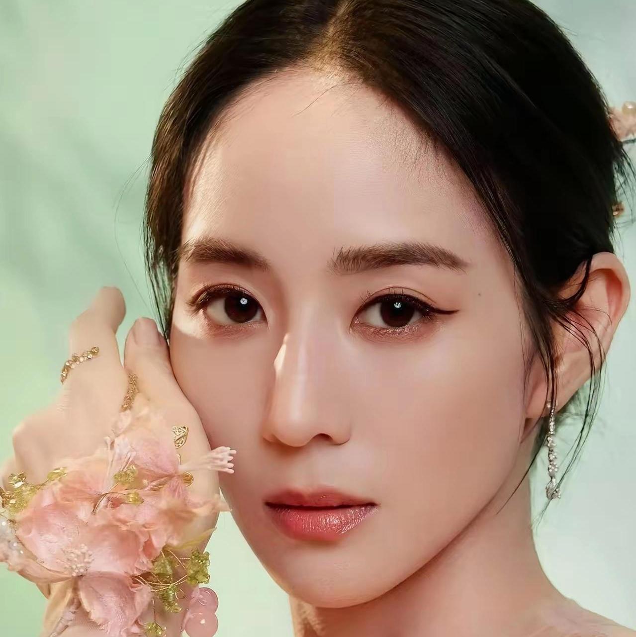 长辈看人真通透！一眼看透张钧甯这类女生
 
当初我妈初见张钧甯，直言娶妻别找这类