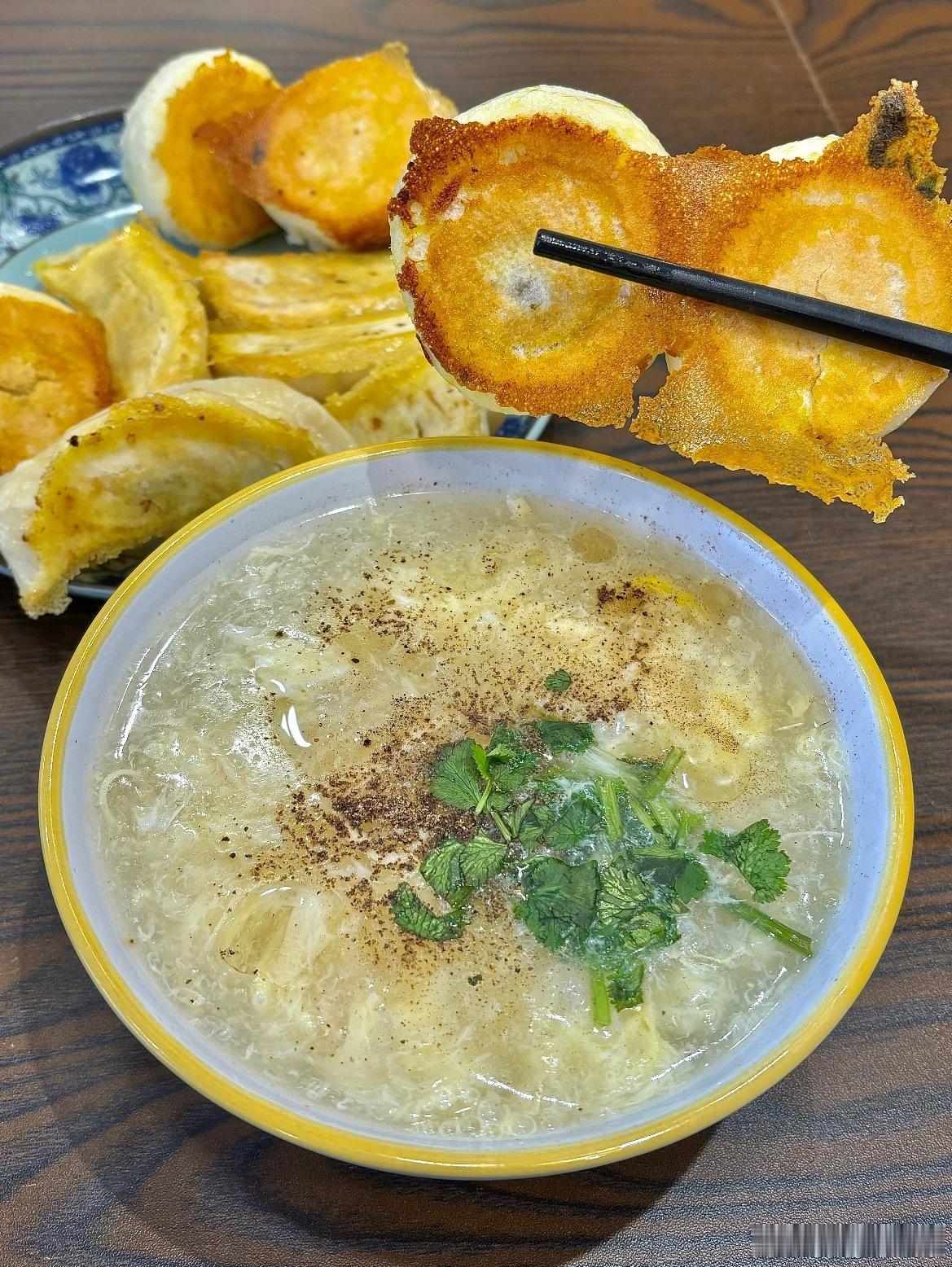 生煎香脆香脆的 