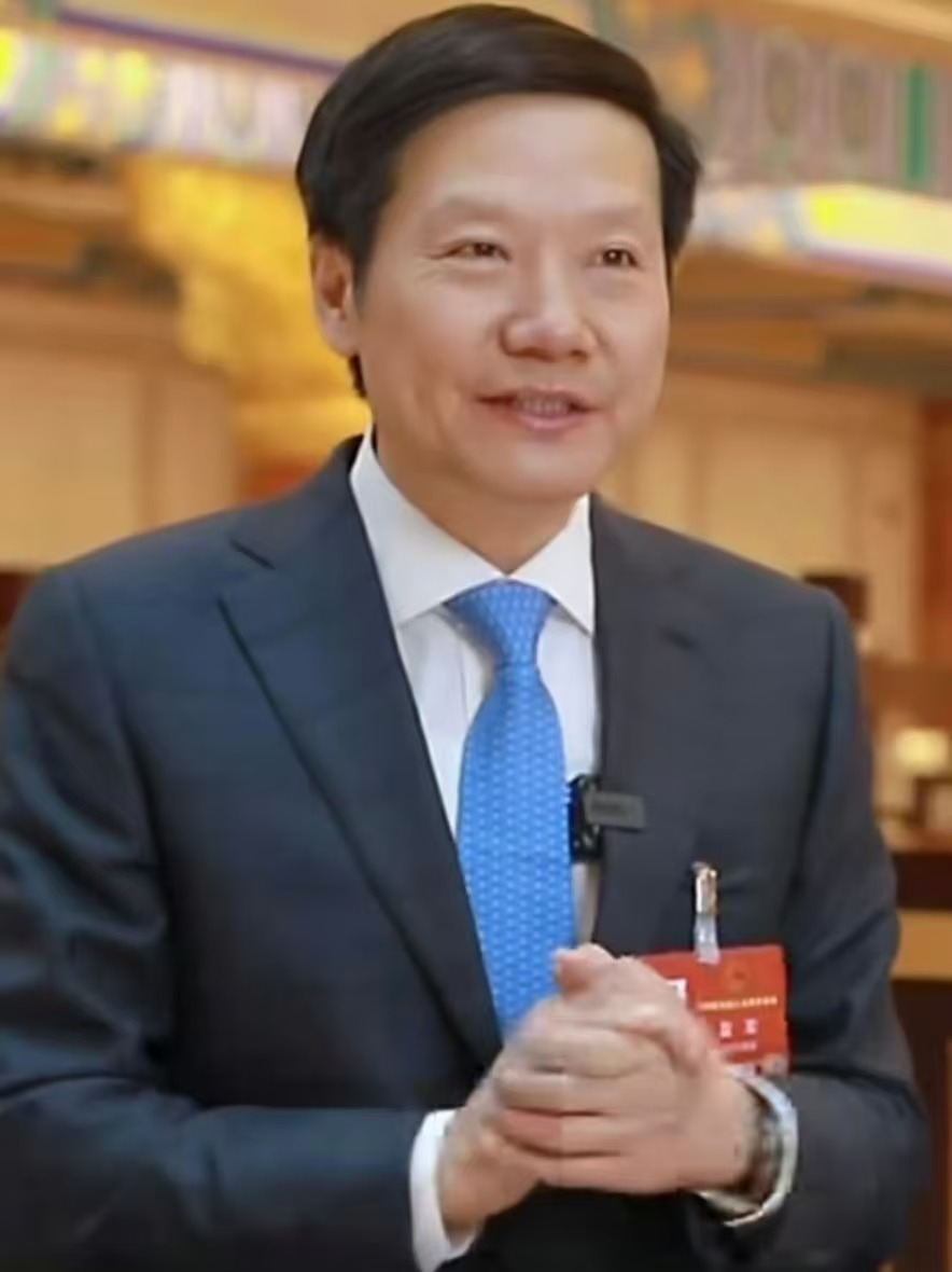 从机器人的工艺稳定性到成本控制，雷军两会专访全程都在聊机器人 ，每一点都关乎行业