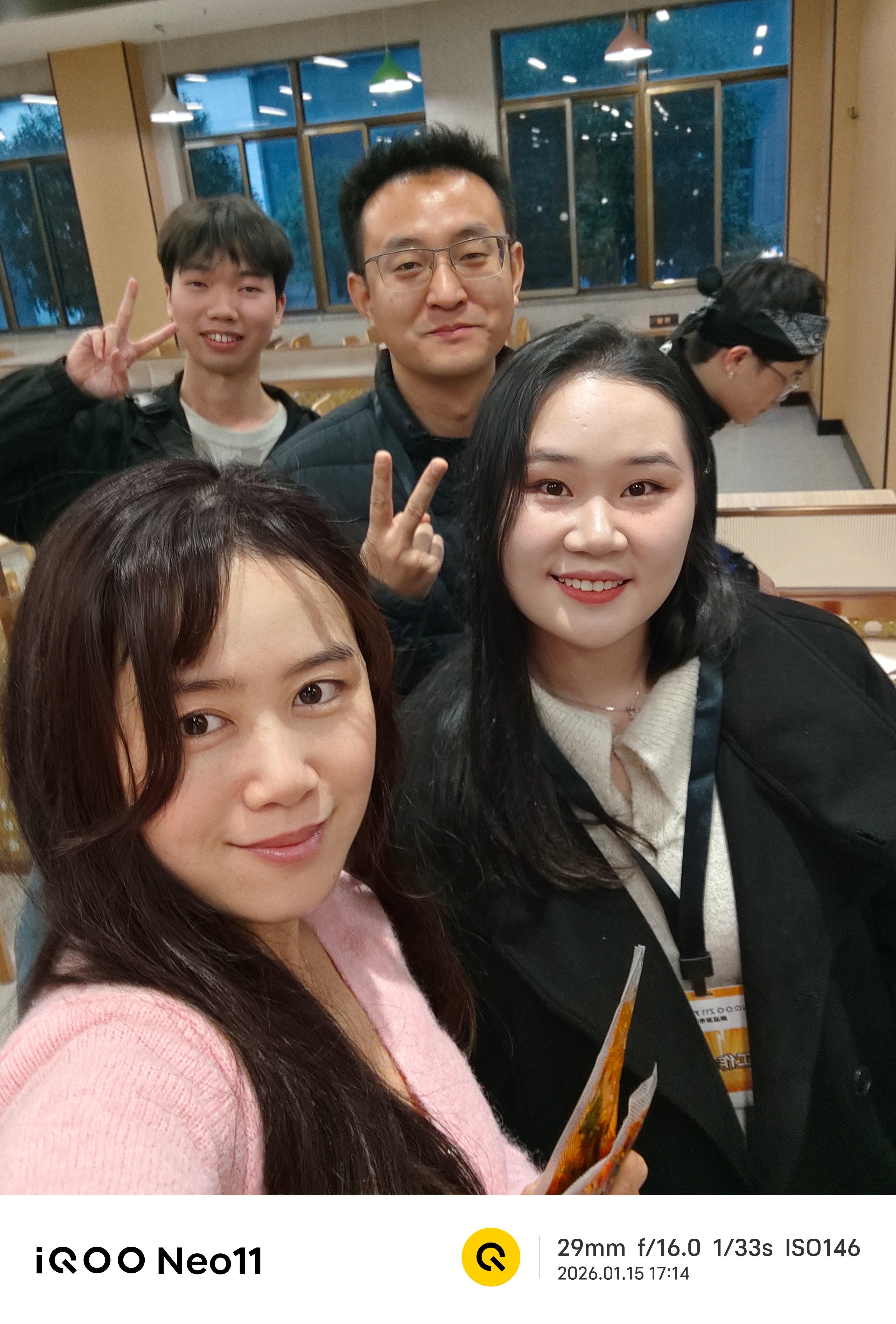 开心已经吃饱了🍗因为今天是星期四iQOO Z11 Turboiqoo还收到了，