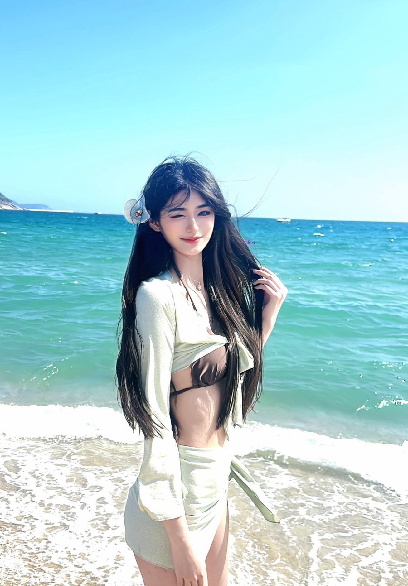 如果你掉进了黑暗里  你能做的不过是静心等待  直到你的双眼适应黑暗