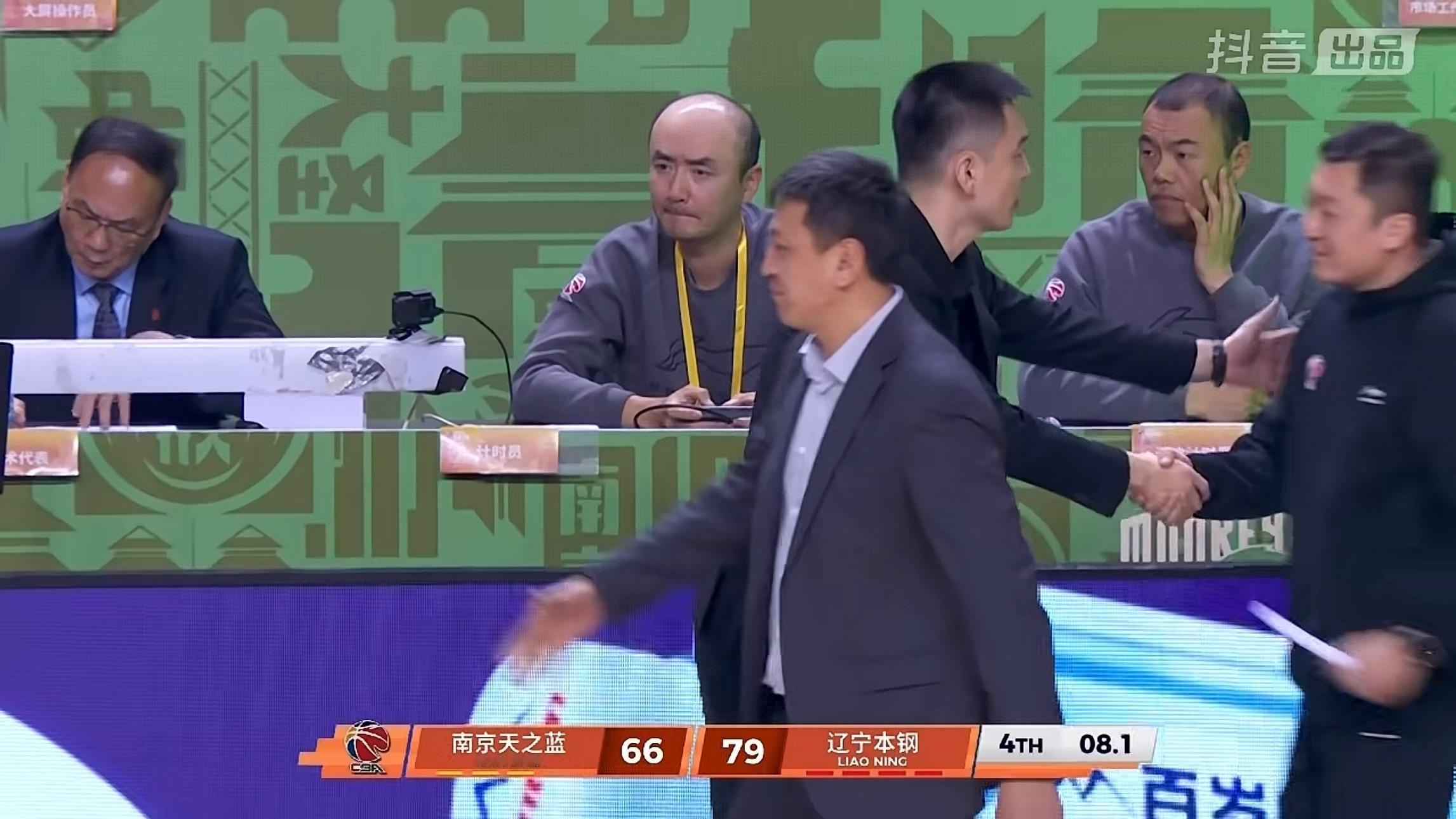 辽宁男篮客场79比66战胜南京获得一场胜利，姜宇星生日快乐。南京男篮vs辽宁男篮