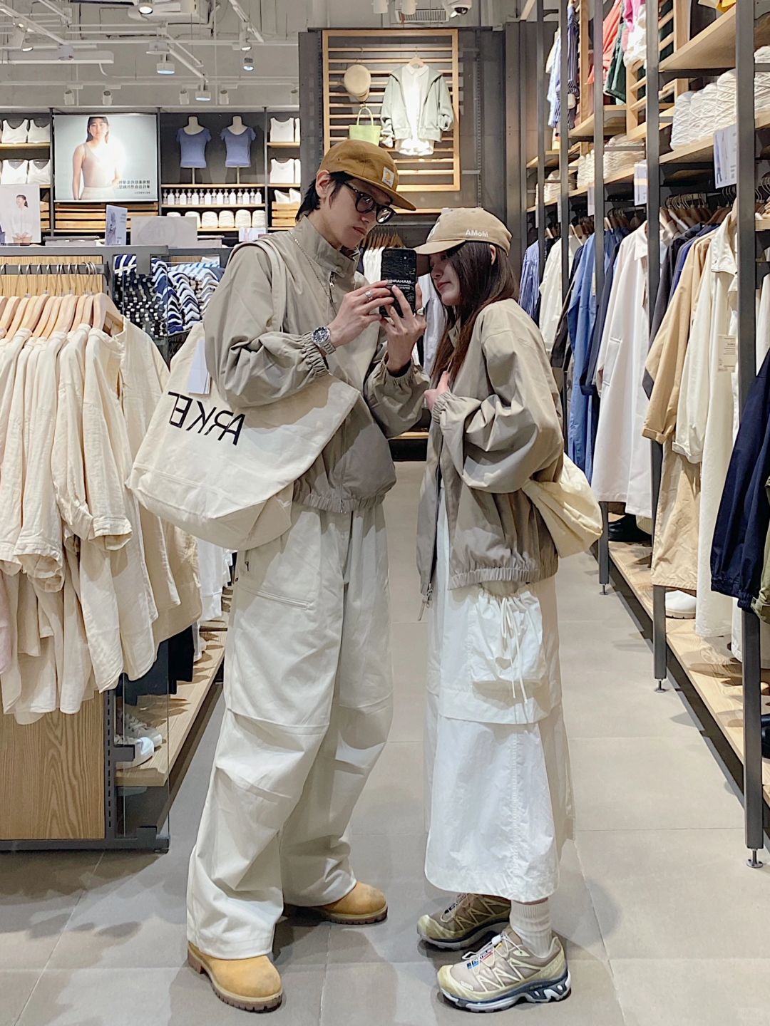🍞入春大地色情侣ootd