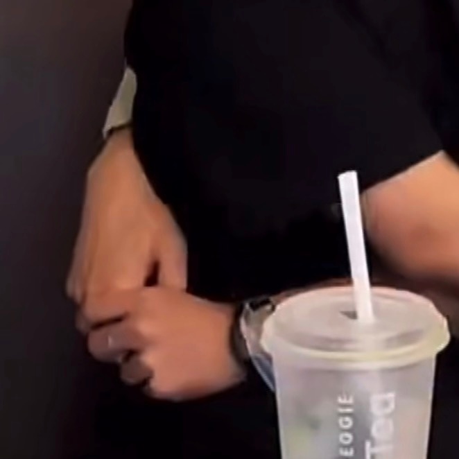 我觉得我还是对希朝的亲密度有误解。这对吗.....这不对吧！ 