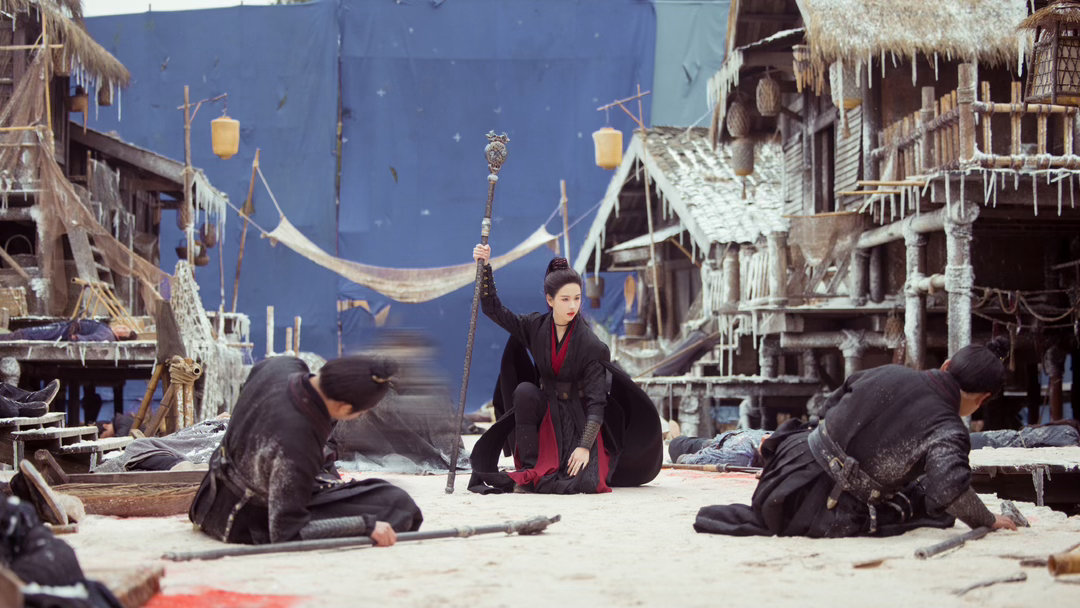 月鳞绮纪追剧团复刻双狐开大名场面 被追剧团的复刻名场面狠狠拿捏了！露芜衣雾妄言的