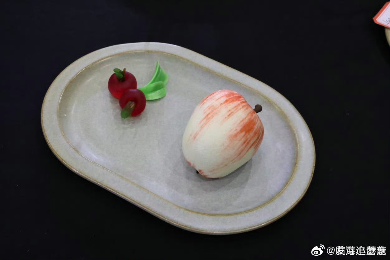 台州青年厨师征战国际烹饪大赛斩获多项奖项近日，获得世界厨师联合会权威认证的国际顶
