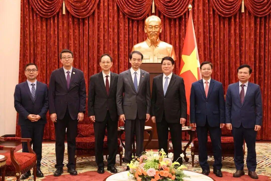 “同志加兄弟”始终是中越关系不变的底色！

8月7日，中方驻越南大使何炜先生看望