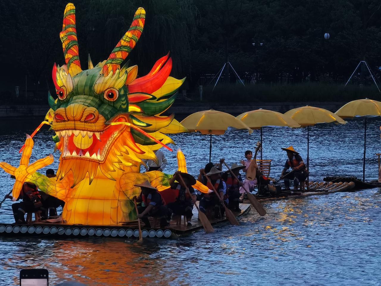 上次相门这么多人，还是越国攻打吴国～！苏州抖音非遗嘉年华，现场一亿人！！！
我居