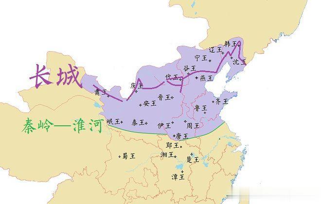 明代诸王就藩的同时开设王府，与王府官共同负责王国的治理。王府官制度几经变迁，最后