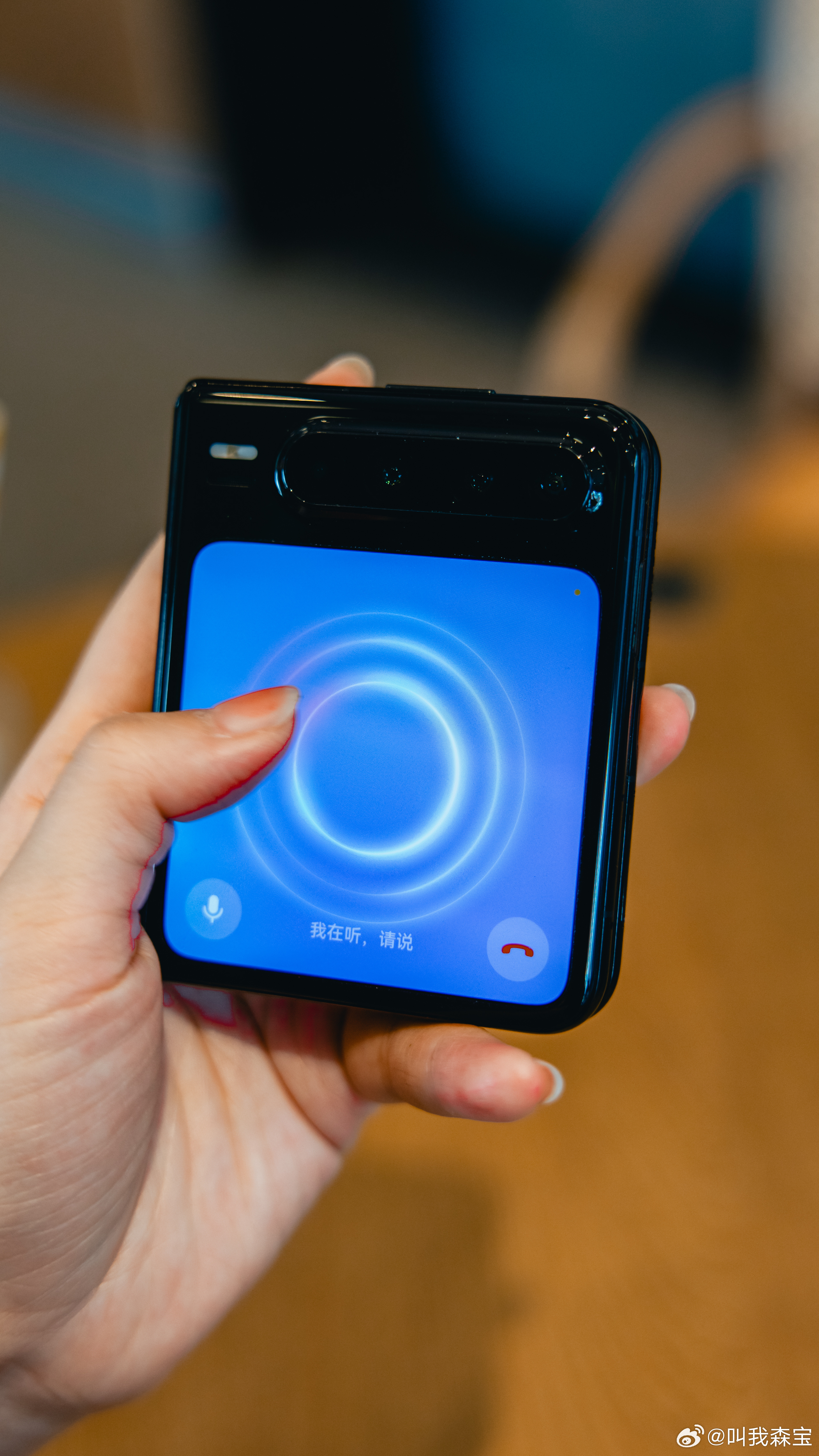 为何多家厂商布局阔折叠 华为首款阔折叠Pura X上市后一直备受好评，凭实力拿下