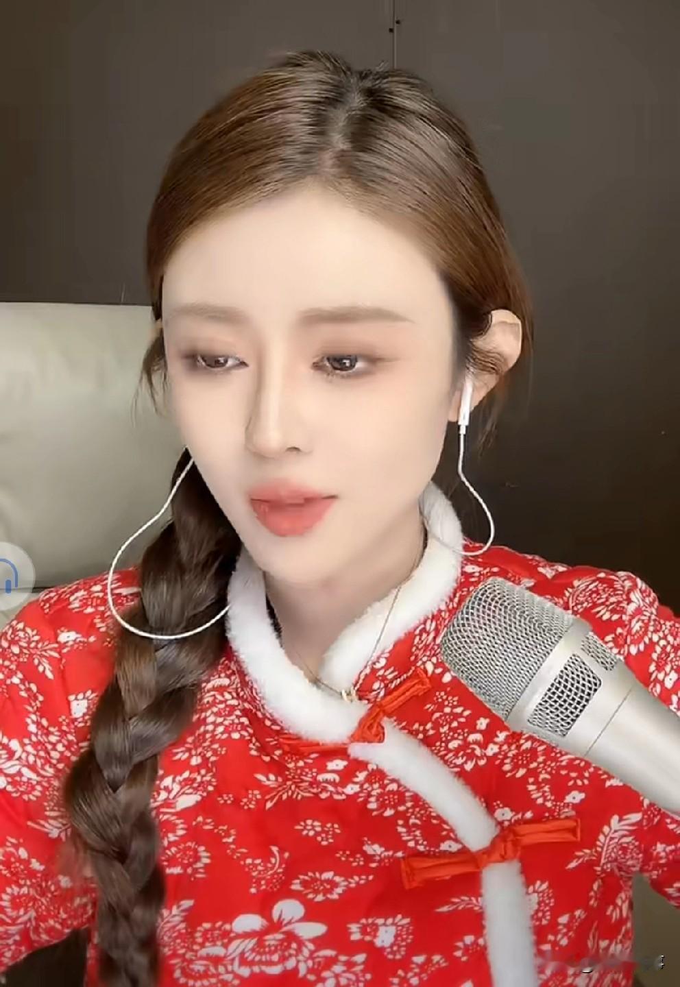 还有反转？万小菊、钢蛋预言！

        昨天报道万小菊信誓旦旦的力挺“羊