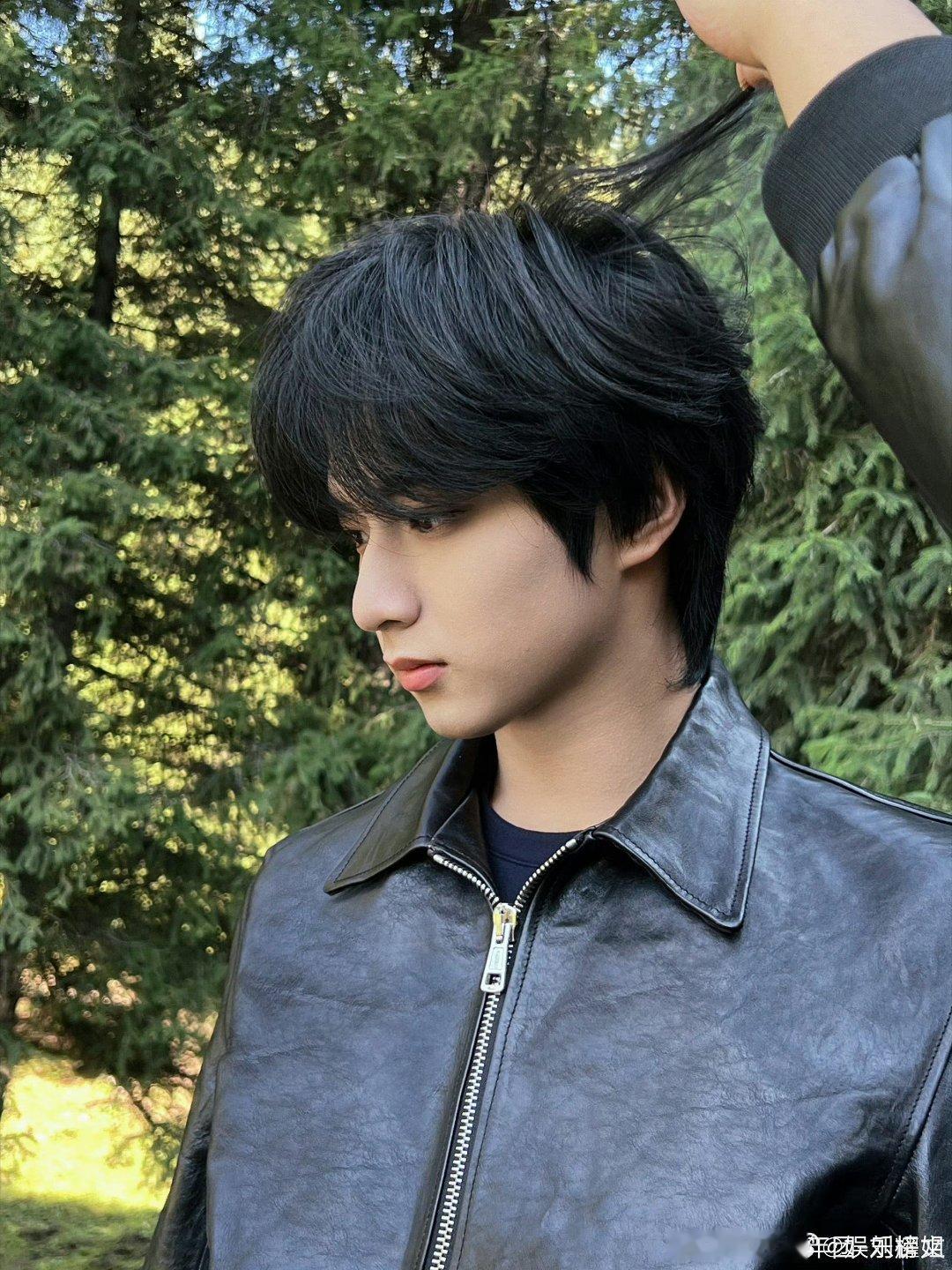 贺峻霖大众脸了 ​​​