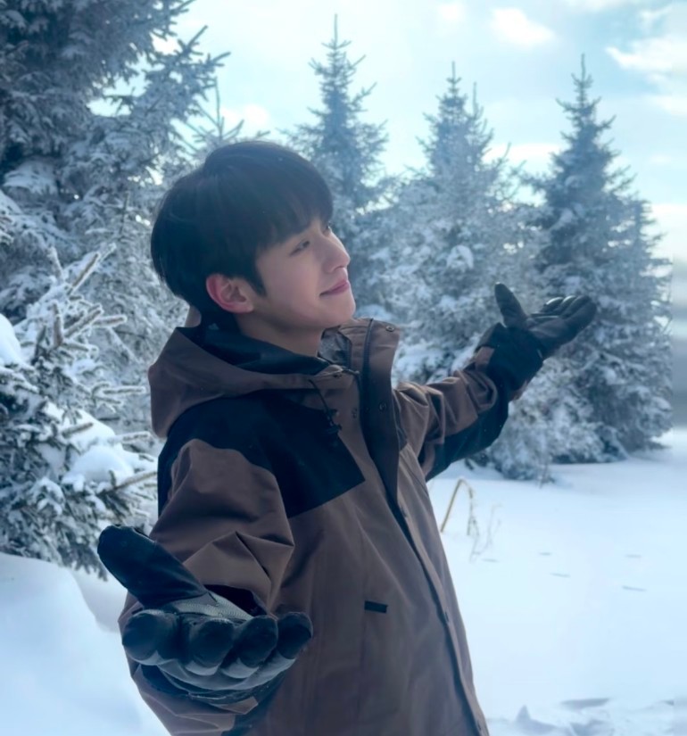 徐振轩 xzx徐振轩周槐 “是风是思念是去不了的演唱会是跨不过的距离”