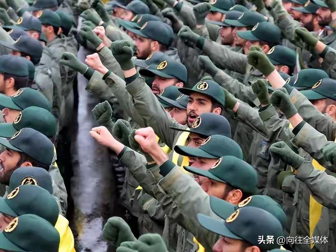 炸锅！伊朗在霍尔木兹海峡开收200万过路费，美国霸权被狠狠撕开一道大口子
 
2