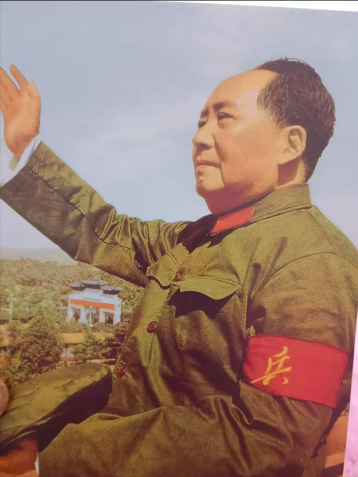 毛主席晚年多次在不同场合提及“走资派”，这个带着特定历史印记的词汇，曾牵动着中国