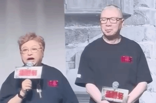 韩红为冯小刚新片《抓特务》站台，一句"北京两千多万人口，爷们娘们走个面儿"把自己