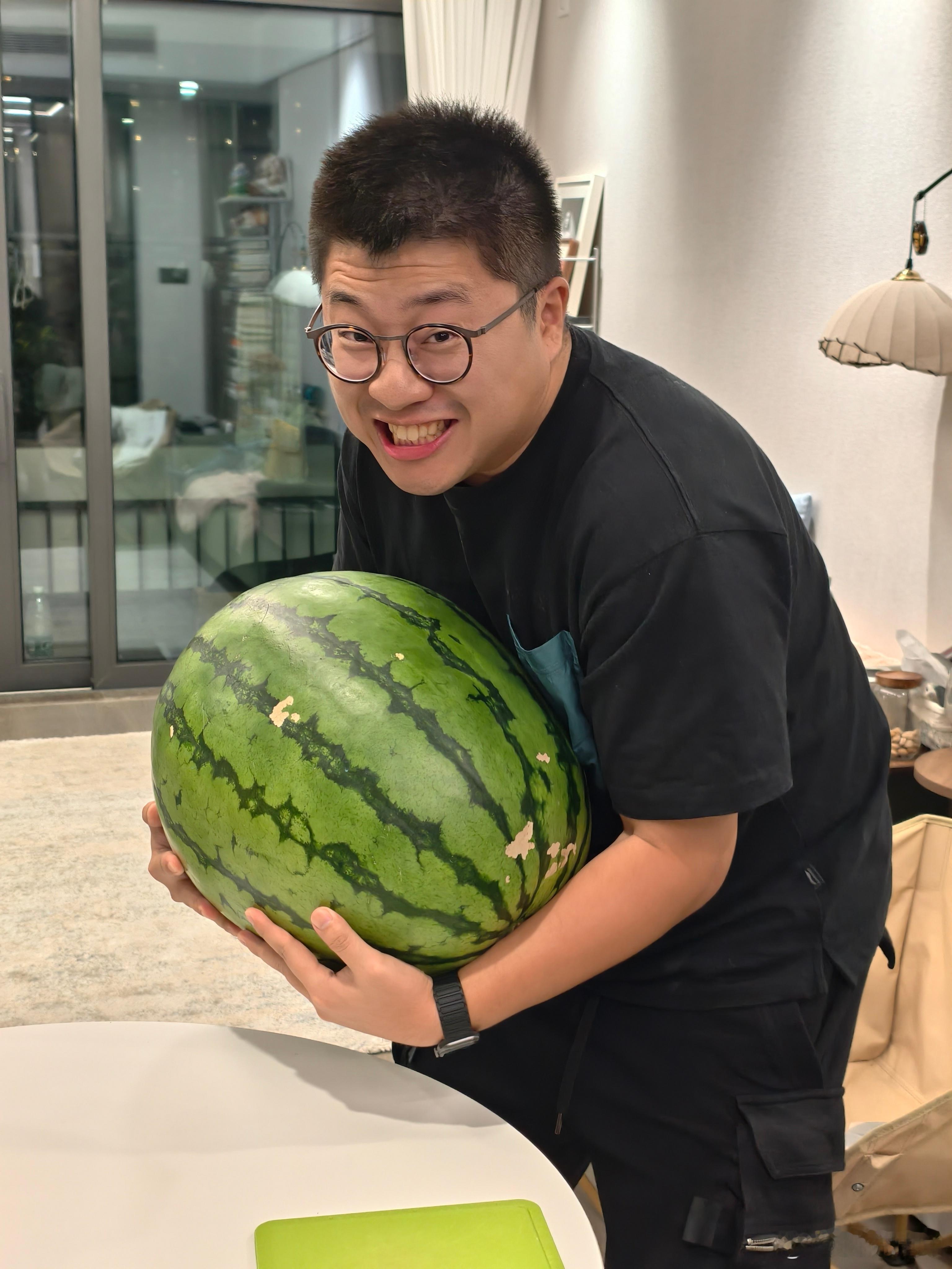 简单吃个瓜 ​​​