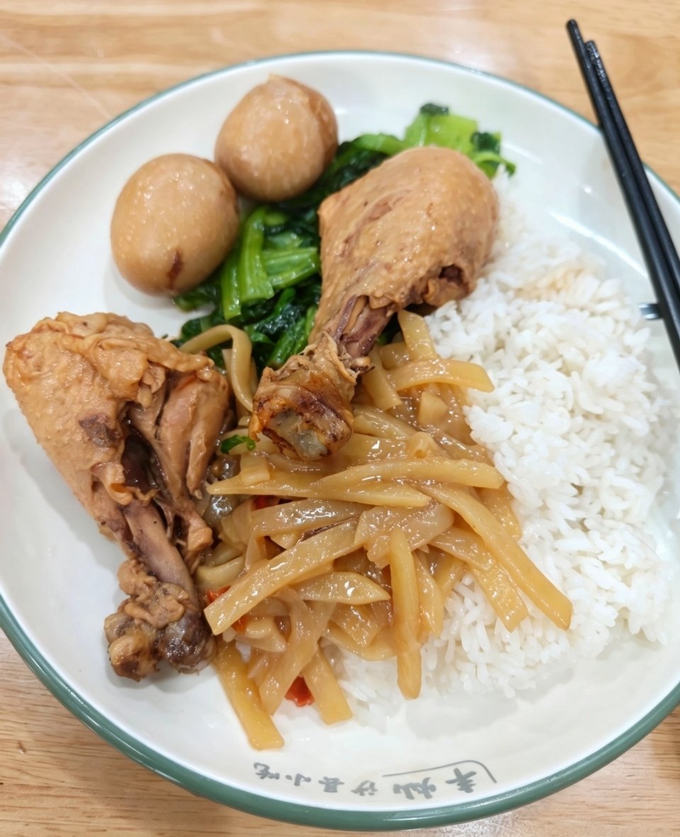 真正会吃的人到底有多讲究？那必须要干一碗健身人狂喜的…沙县大饭店的 加鸡腿和鸡蛋