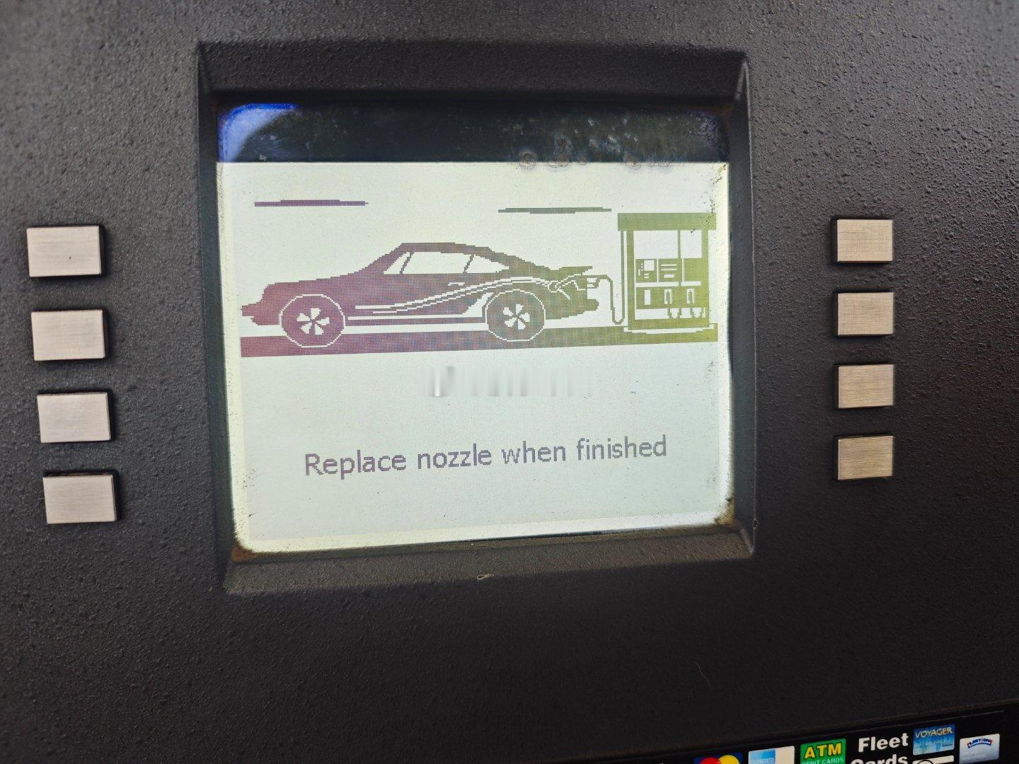 虽然是911最大购买国，美国人对于保时捷911加油口位置还需要加强学习 