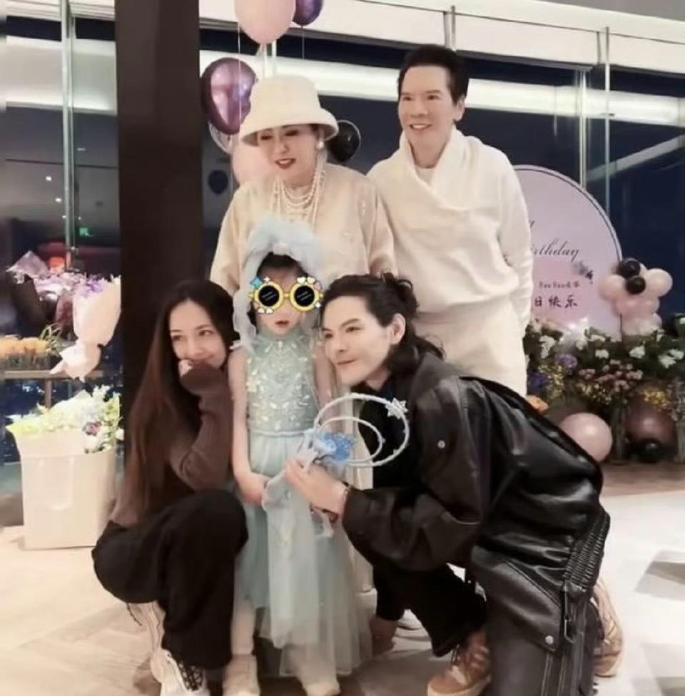 向华强说向佐郭碧婷没谈彩礼如果说感情好的话，没有彩礼也没关系吧 