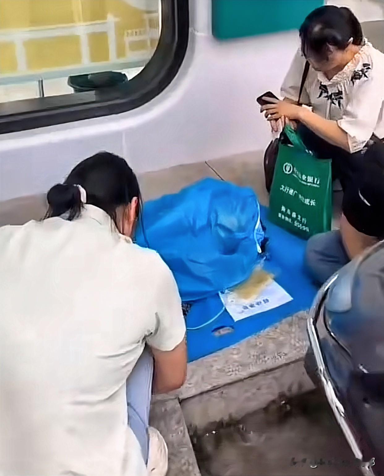 农行患病妇女离世事件，双方已达成和解，实际上患者家属也有错，去取钱连续三次输错密