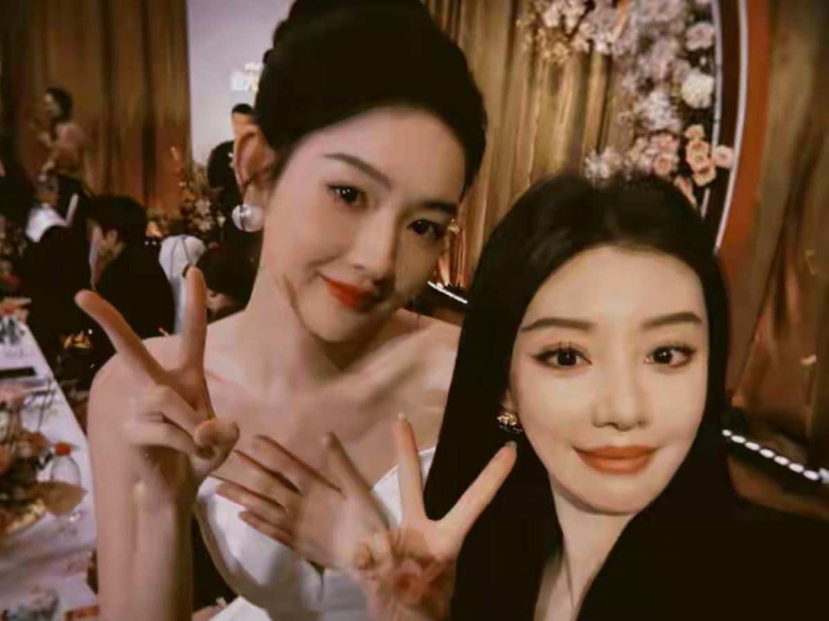 🔥炸锅！王鹤润深夜道歉王玉雯，剧情太抓马。王鹤润账号公开吐槽王玉雯古装太肿太蠢