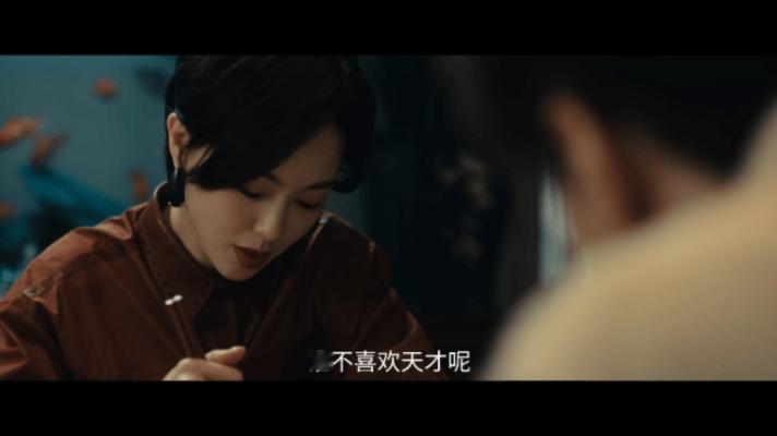 分手了你俩开始暧昧了 唐嫣角色独美真的太香了💃，没必要沉溺在纠结的旧情里，面对